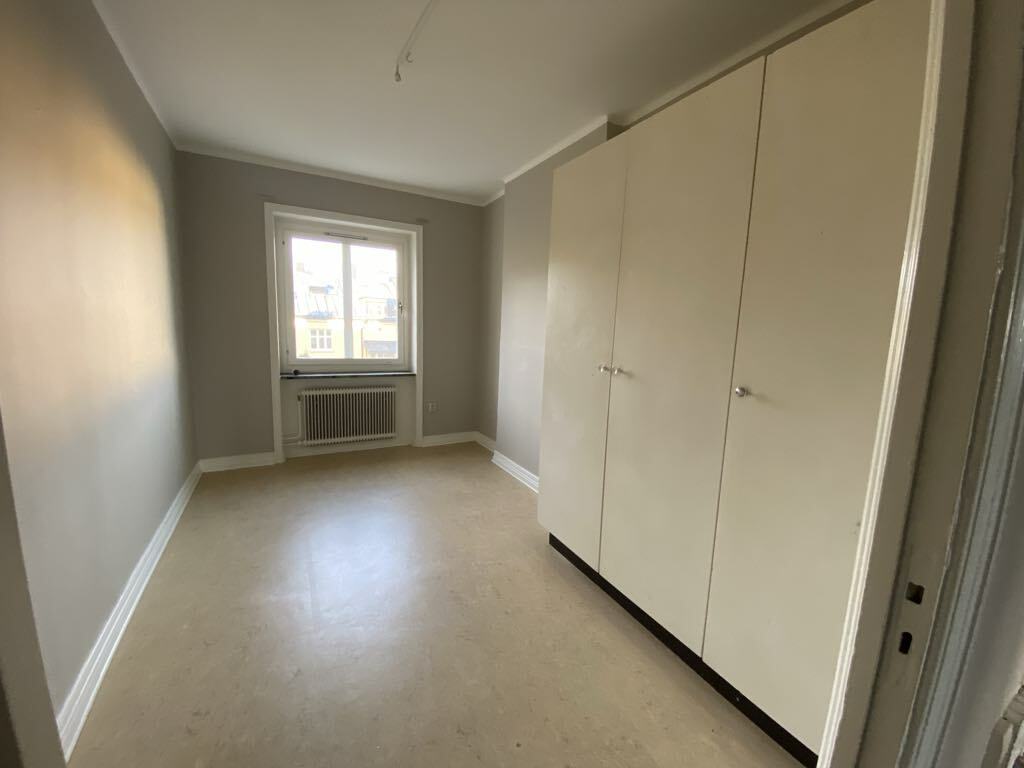 Kungsgatan 76